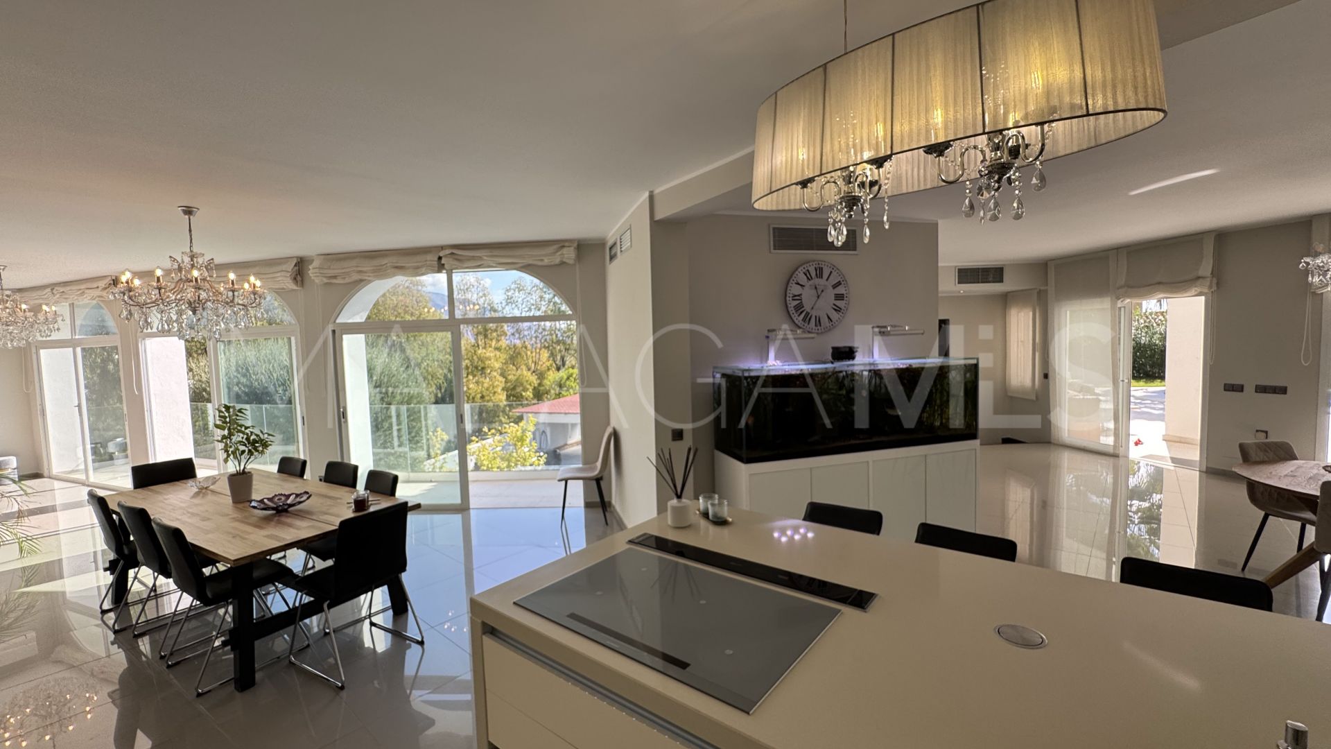 Villa for sale in El Herrojo