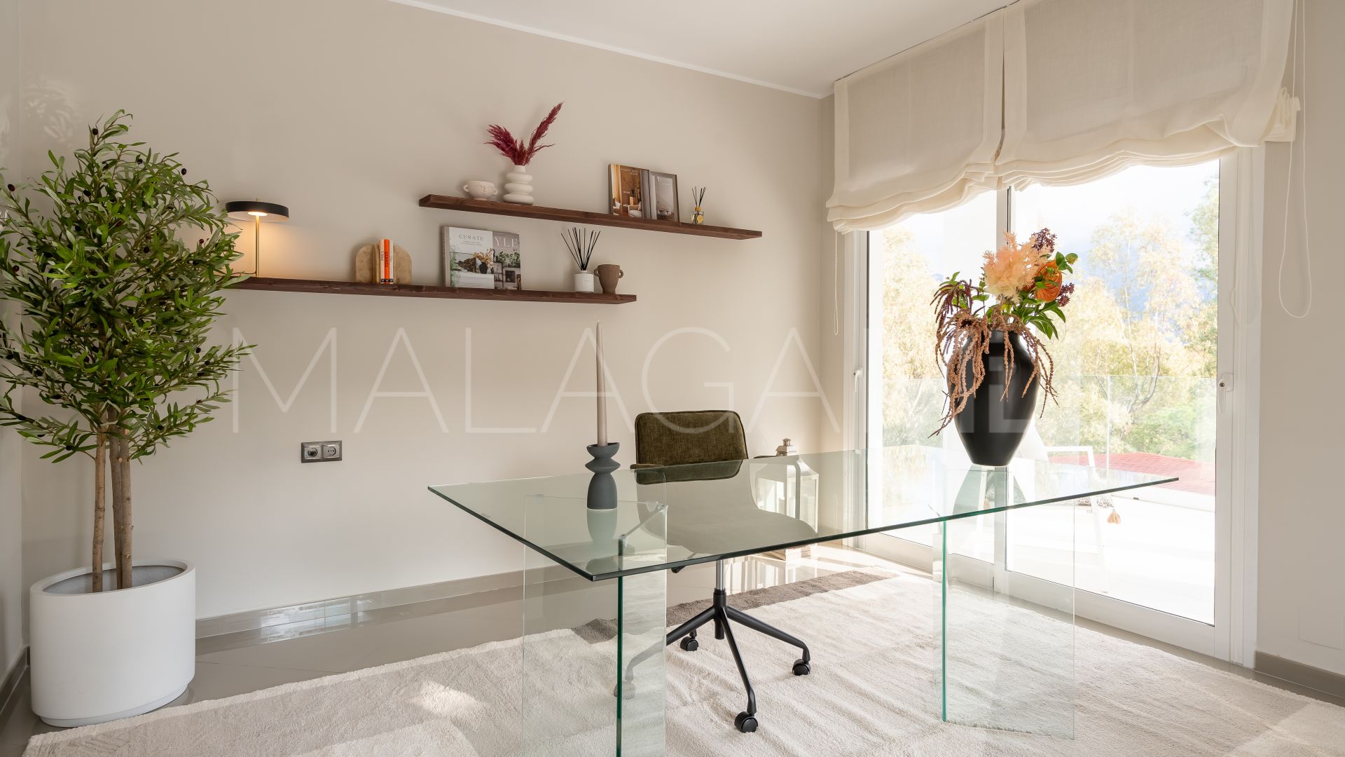 Villa for sale in El Herrojo