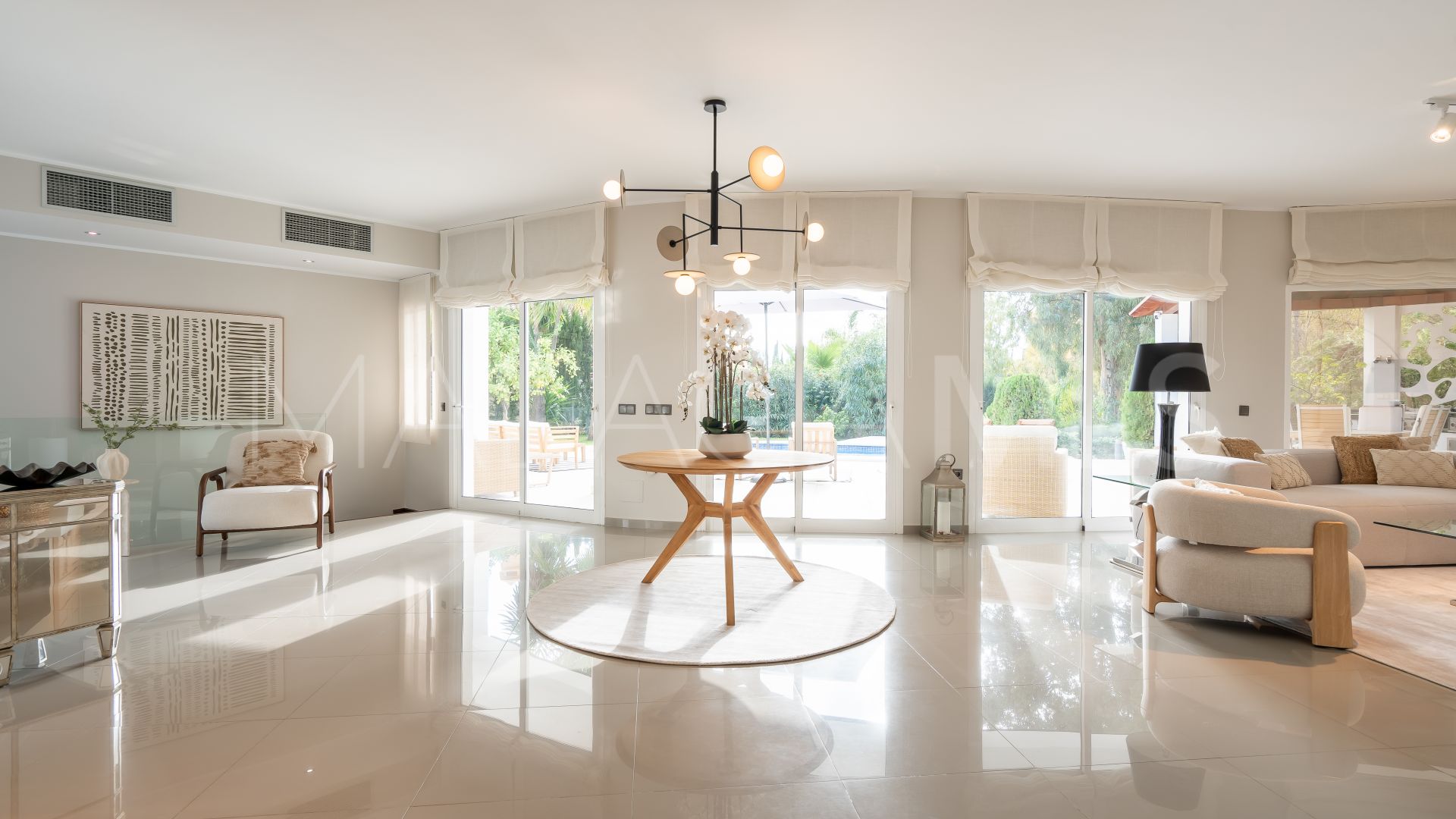 Villa for sale in El Herrojo