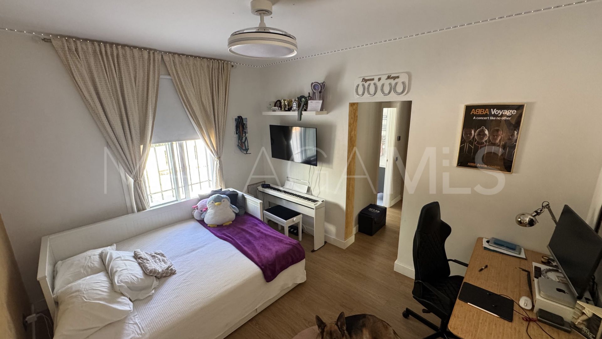 Villa for sale in El Herrojo