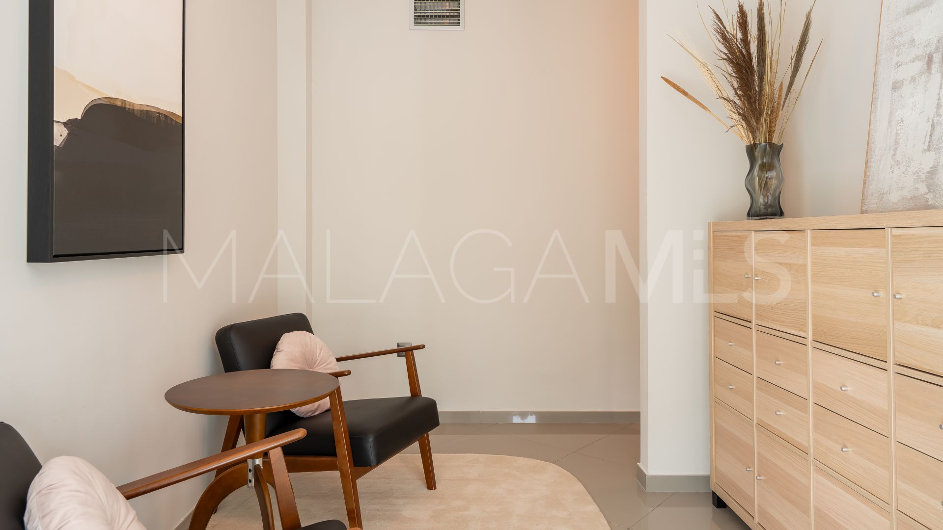 Villa for sale in El Herrojo