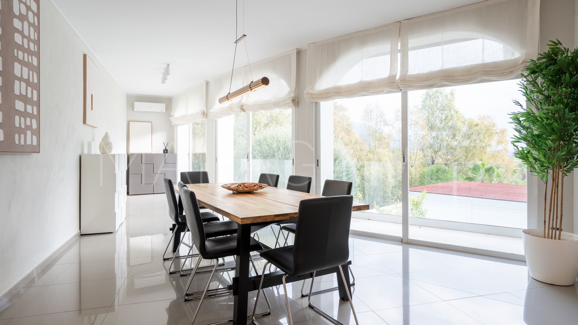 Villa for sale in El Herrojo