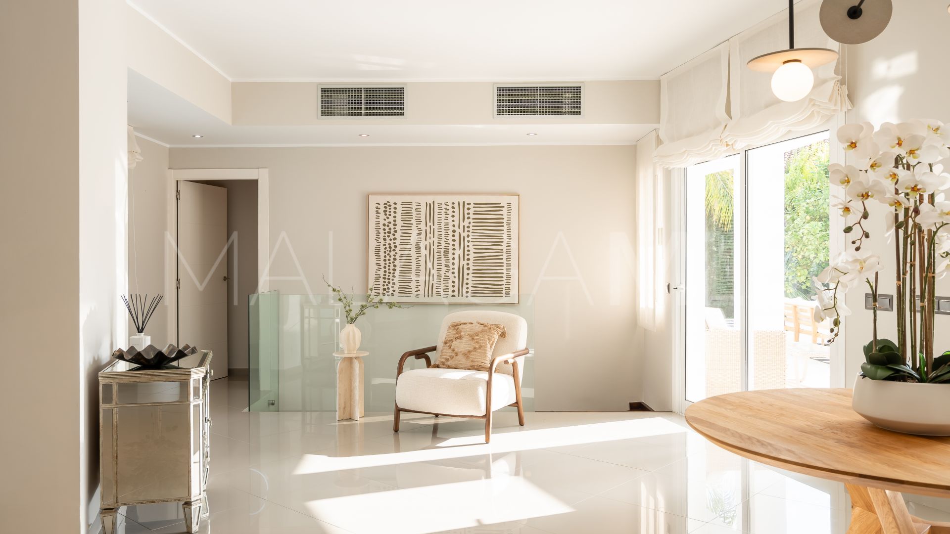 Villa for sale in El Herrojo