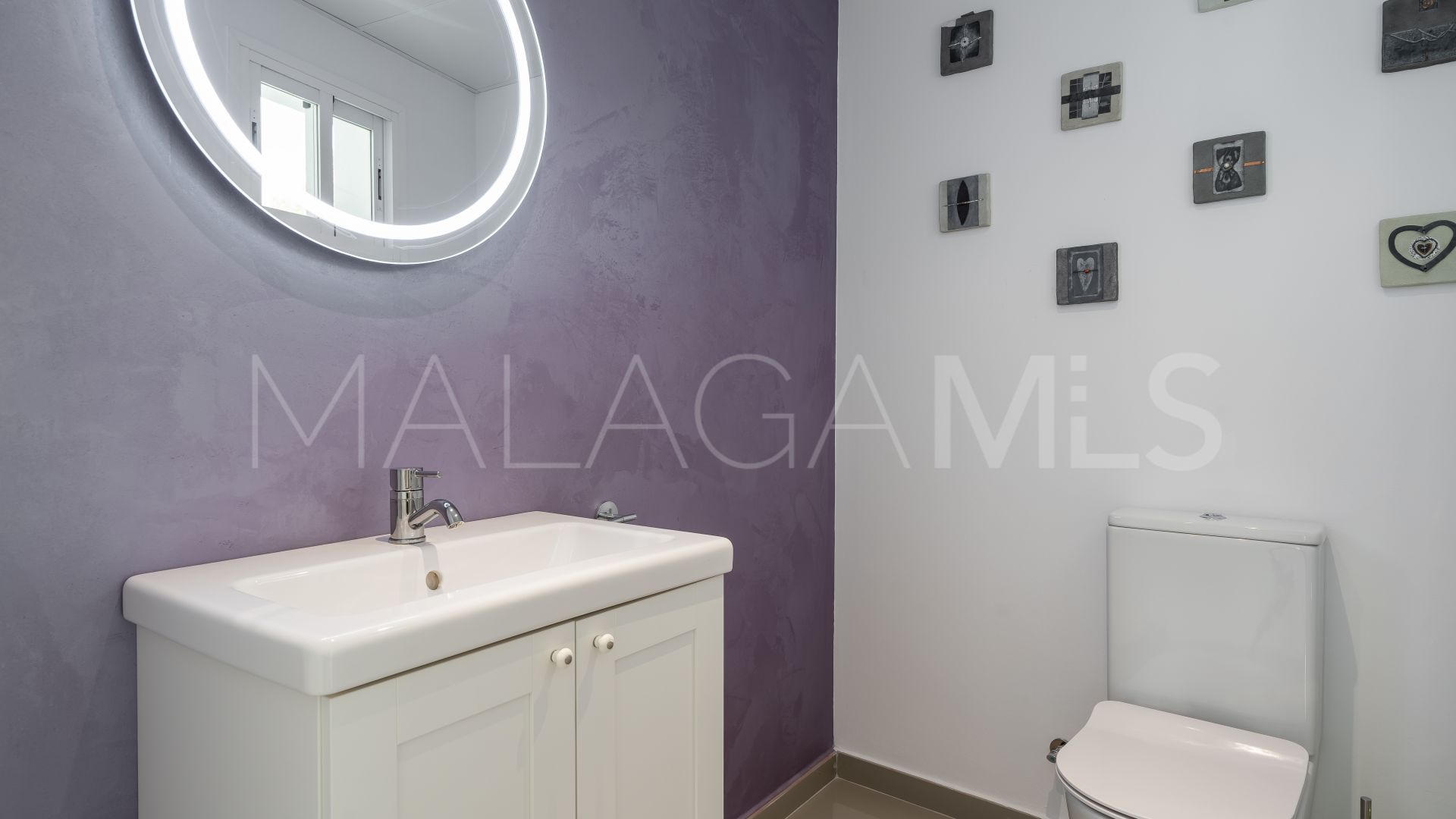 Villa for sale in El Herrojo