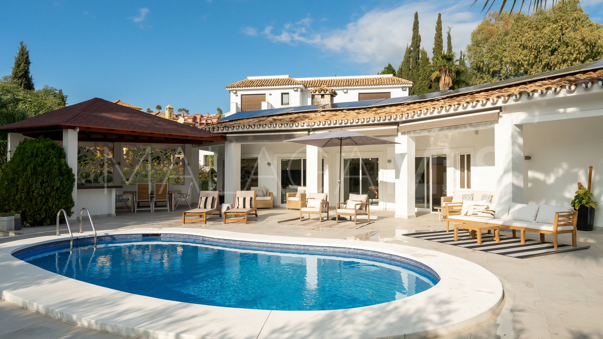 Villa for sale in El Herrojo