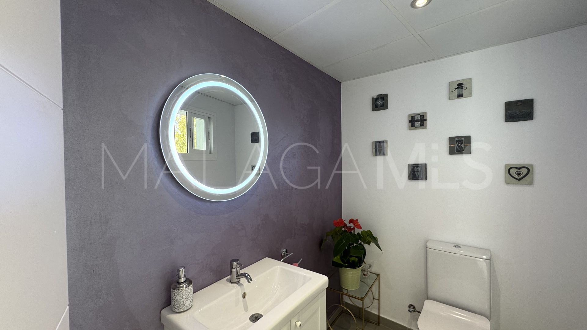 Villa for sale in El Herrojo