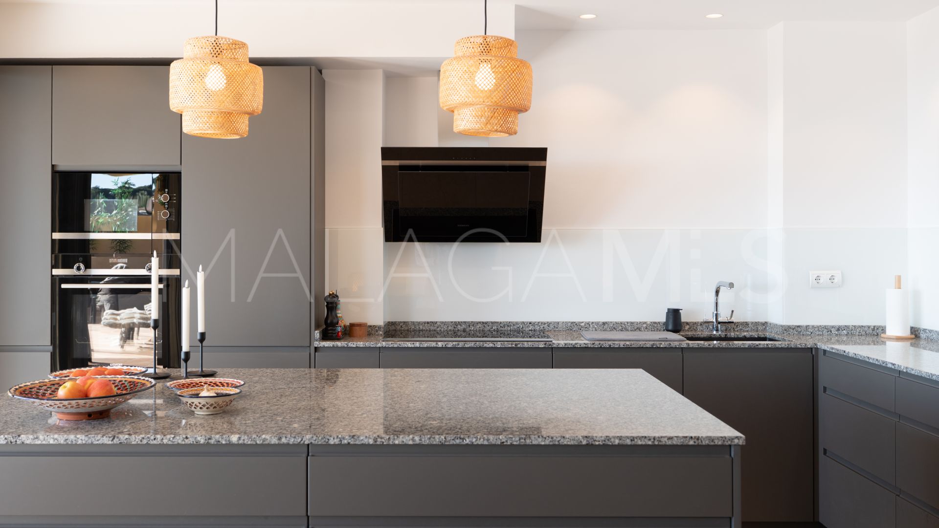 Erdgeschosswohnung for sale in Sitio de Calahonda