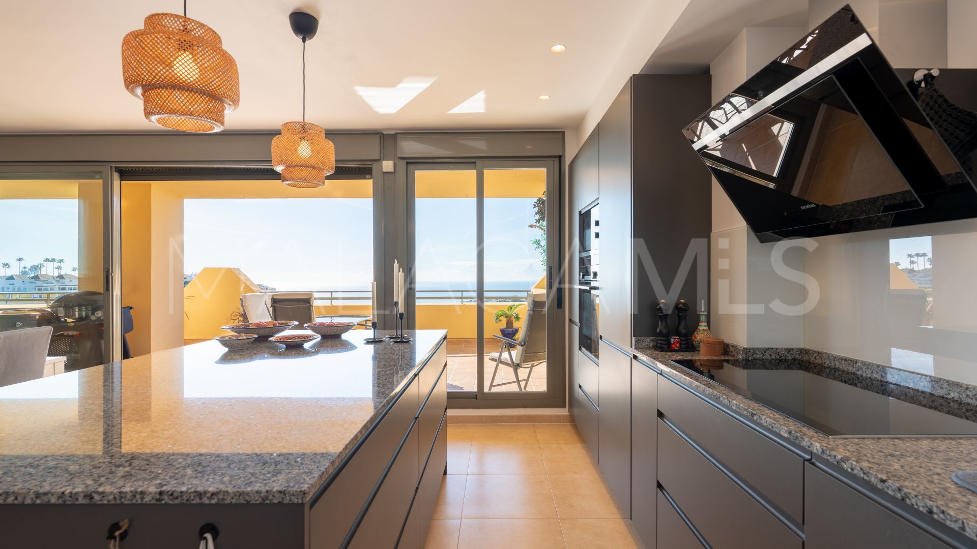 Erdgeschosswohnung for sale in Sitio de Calahonda