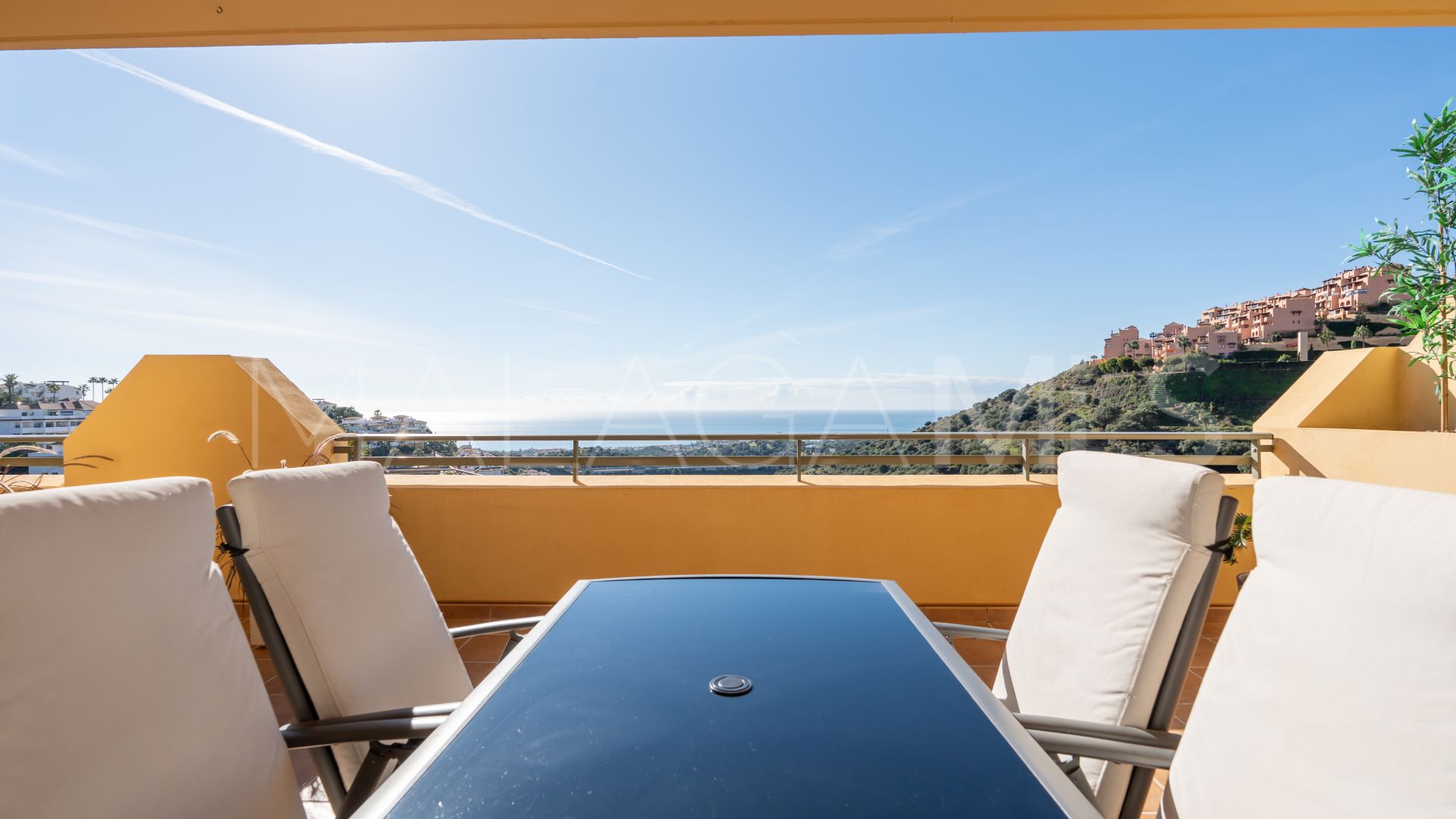 Erdgeschosswohnung for sale in Sitio de Calahonda