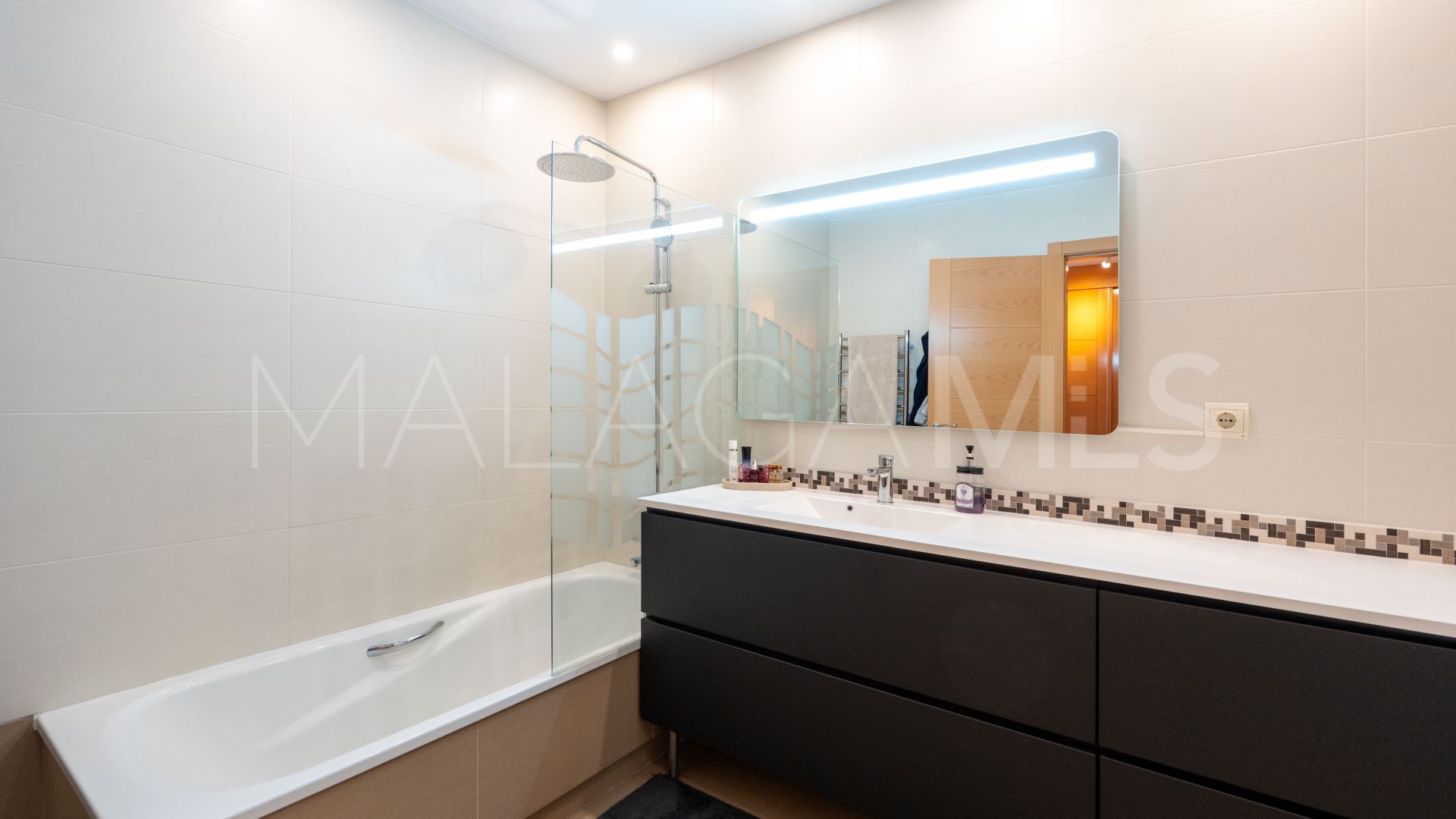 Erdgeschosswohnung for sale in Sitio de Calahonda