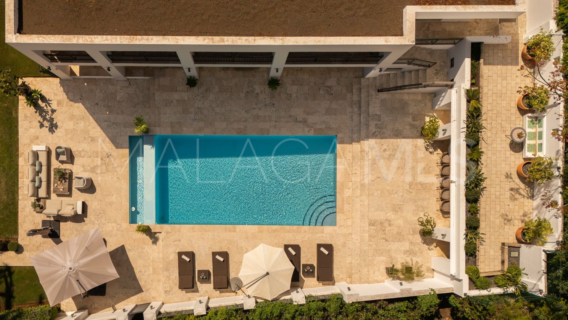 Villa for sale with 5 bedrooms in Las Brisas