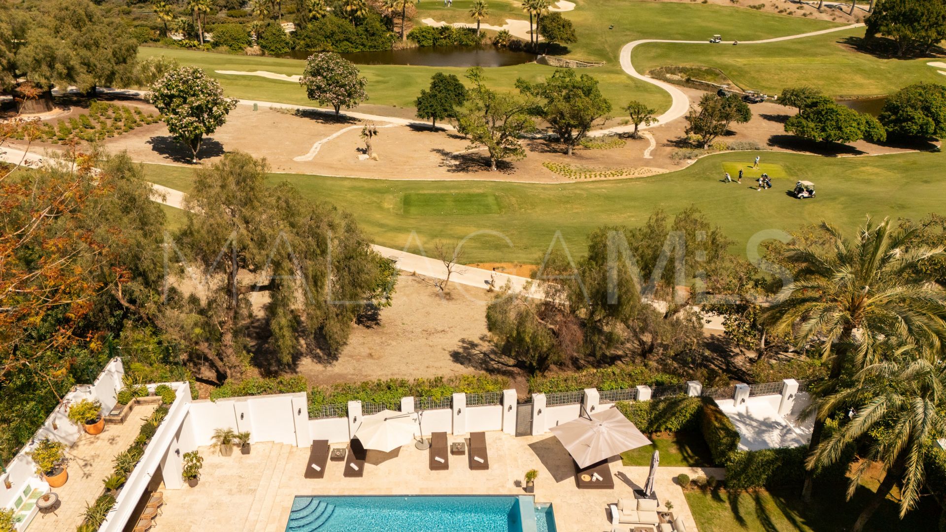 Villa for sale with 5 bedrooms in Las Brisas