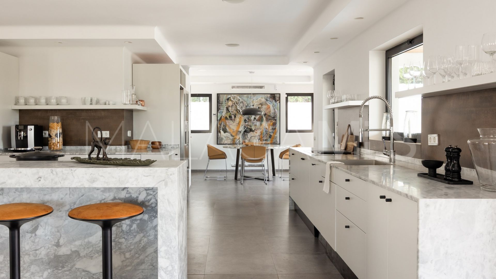 Villa for sale with 5 bedrooms in Las Brisas