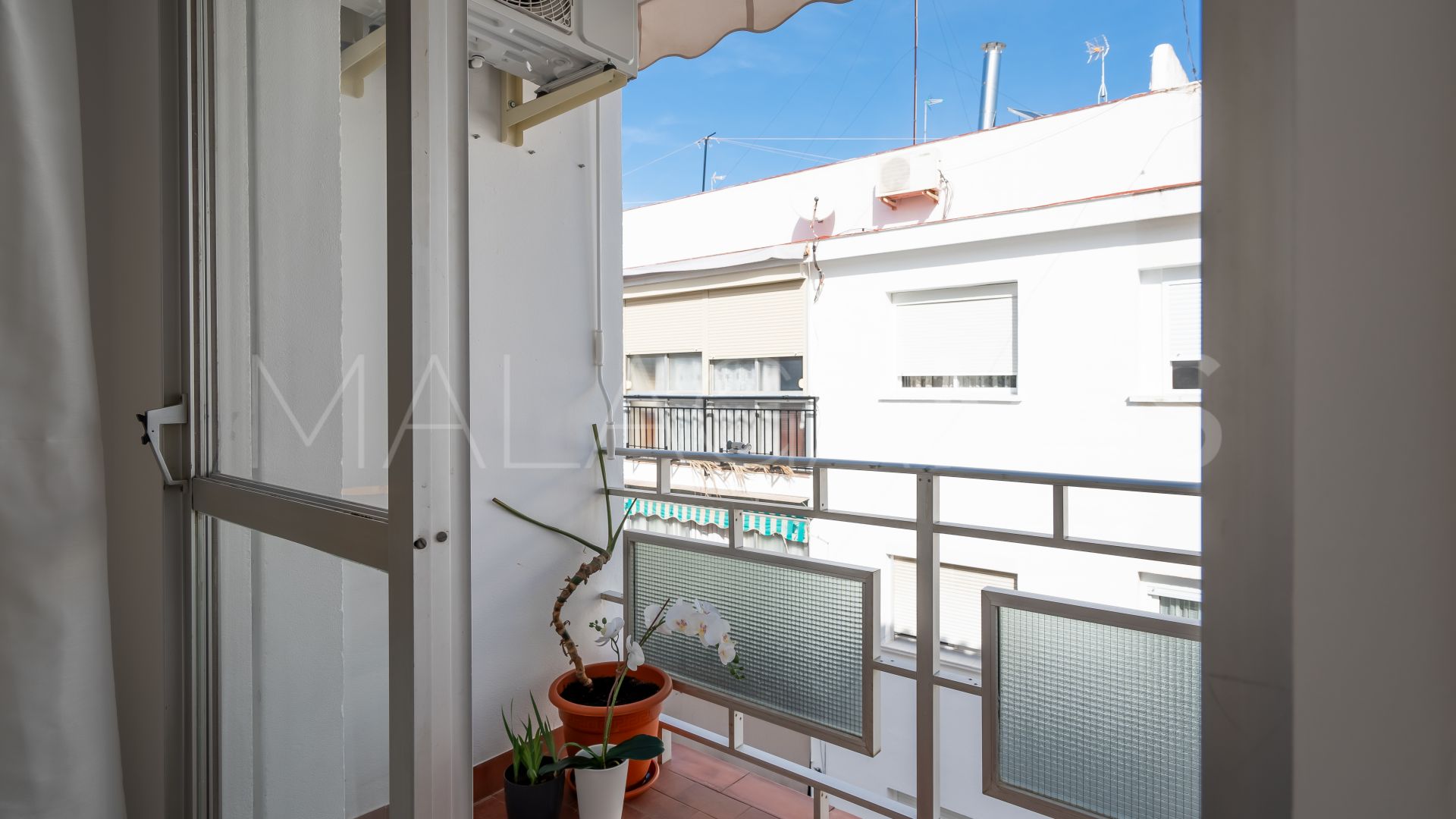 Buy apartamento in Estepona Casco Antiguo with 3 bedrooms