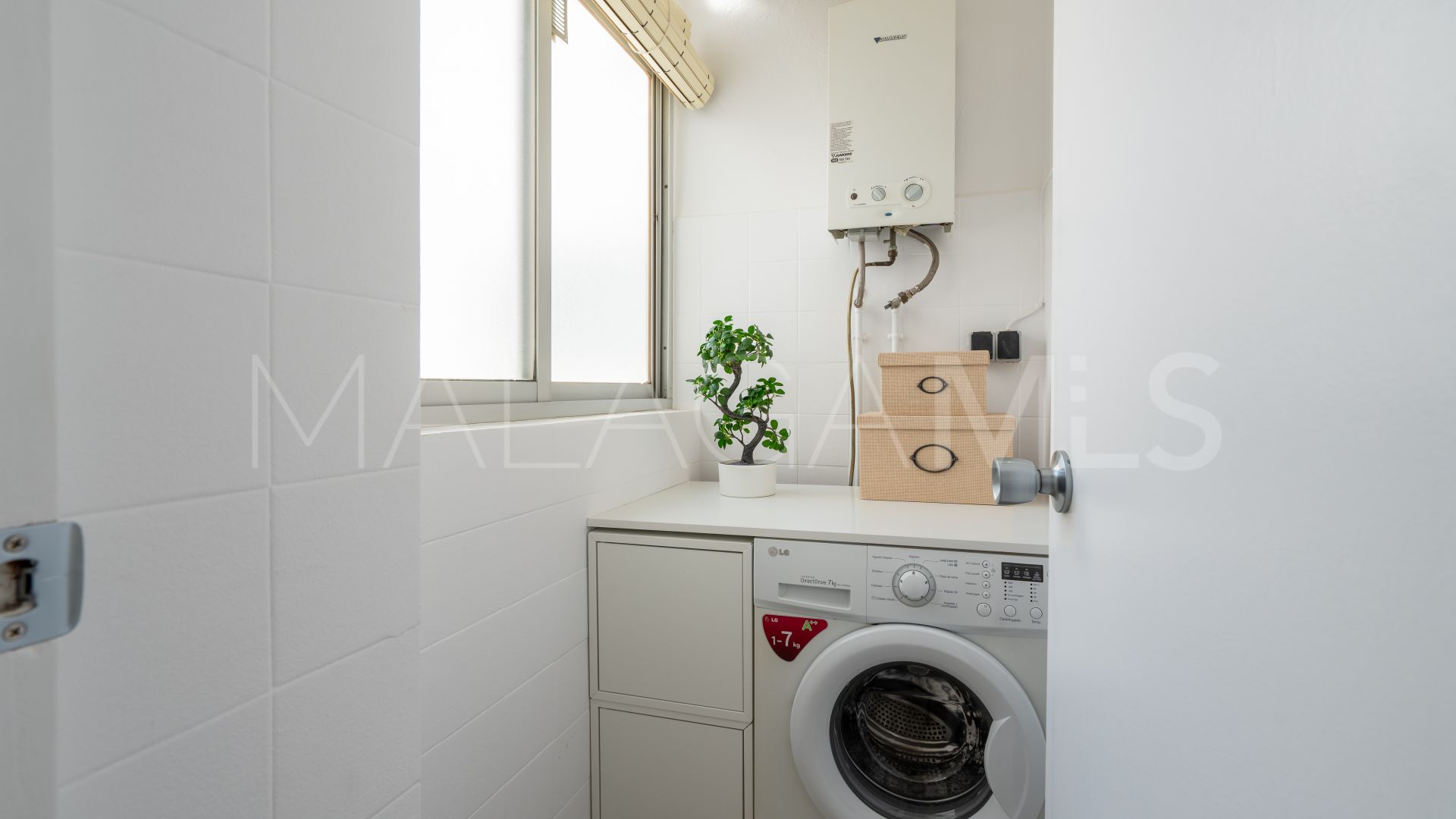 Buy apartamento in Estepona Casco Antiguo with 3 bedrooms