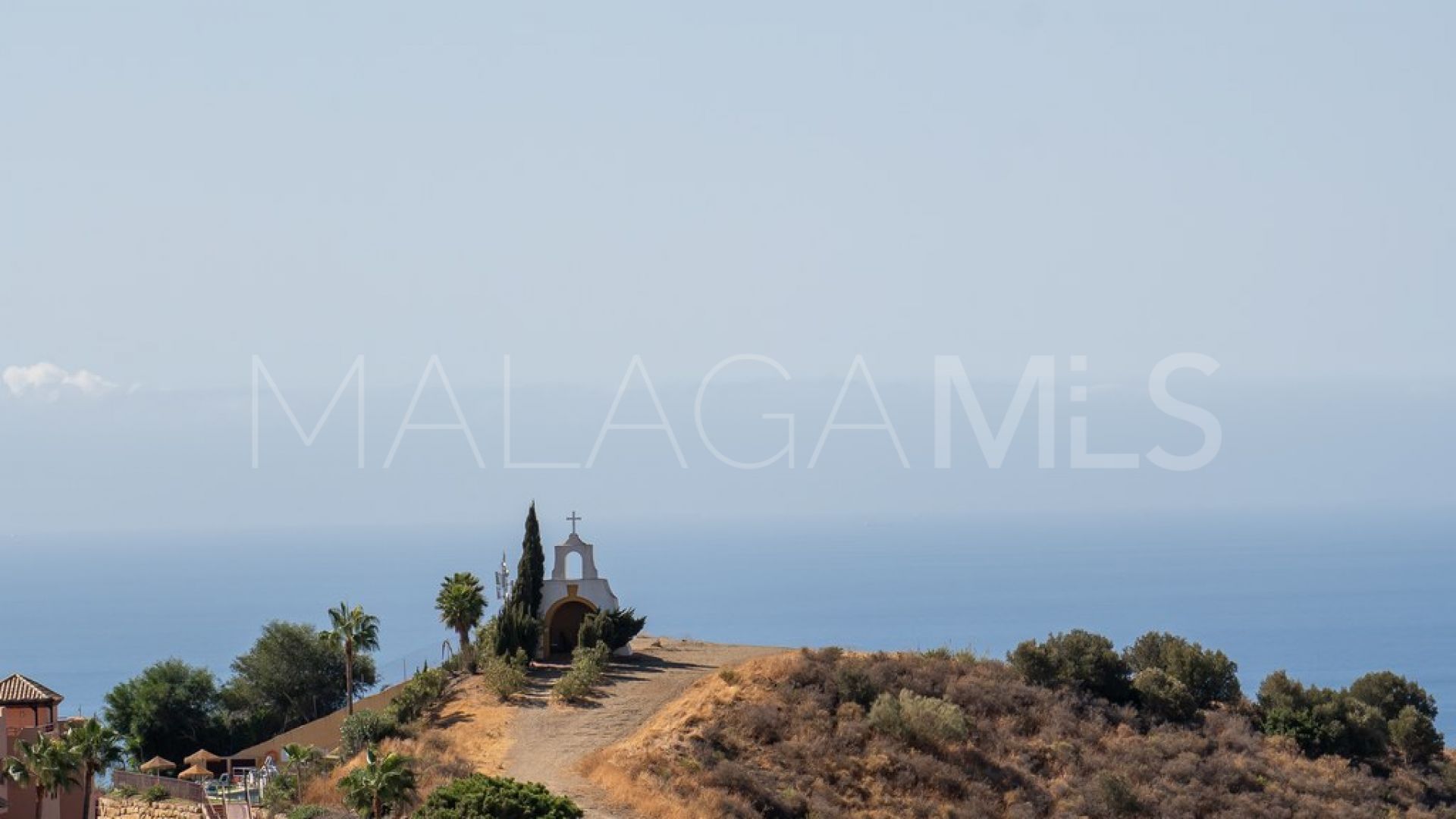 For sale penthouse in Sitio de Calahonda