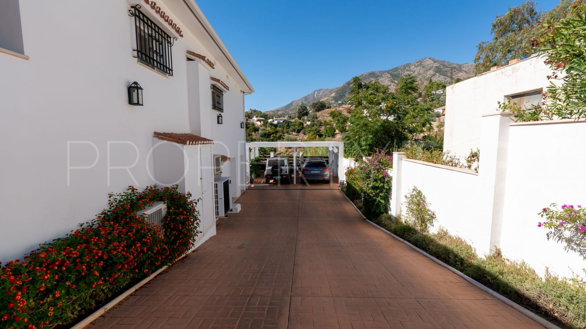 For sale villa in Doña Pilar with 4 bedrooms