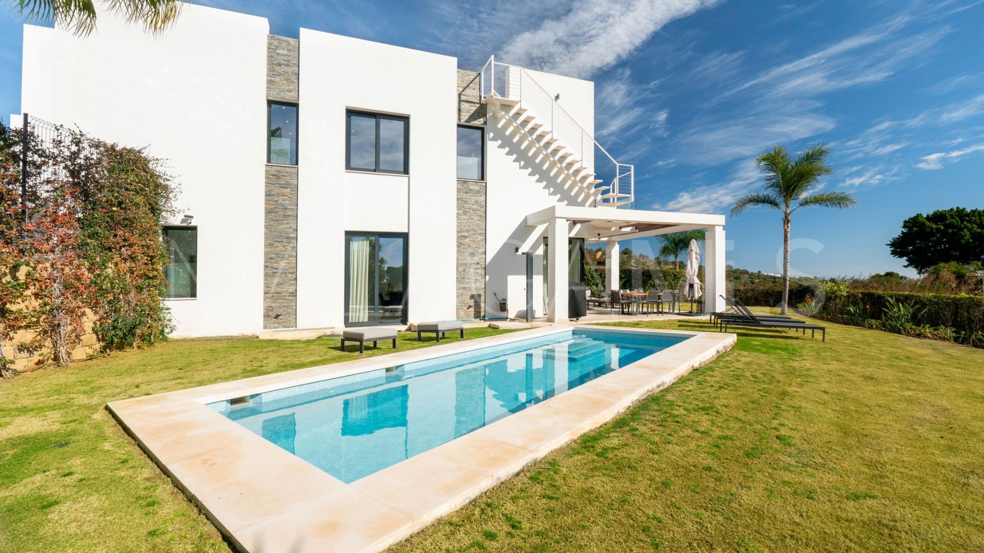 Cabopino, villa pareada for sale with 5 bedrooms