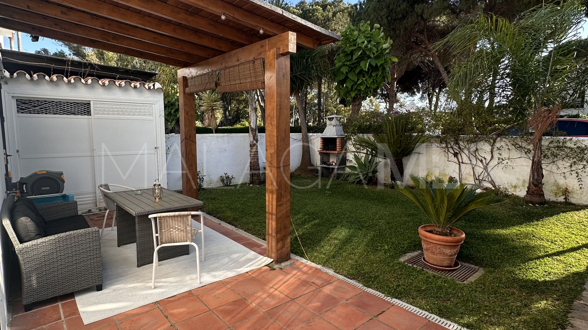 Erdgeschosswohnung for sale in Estepona Ost
