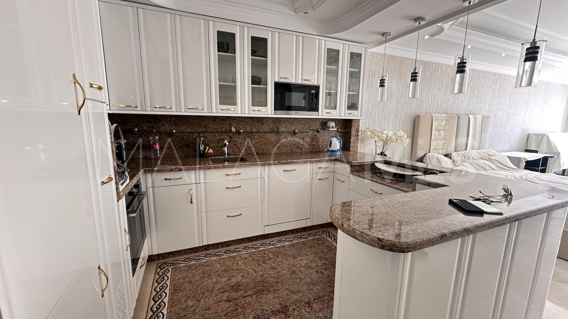 Lägenhet for sale in Marbella - Puerto Banus