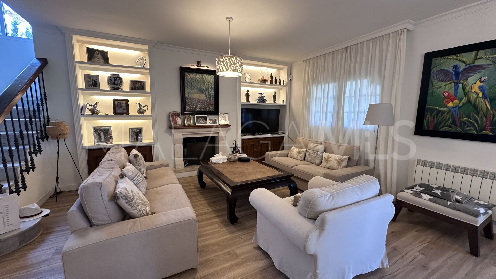 Villa for sale in Estepona