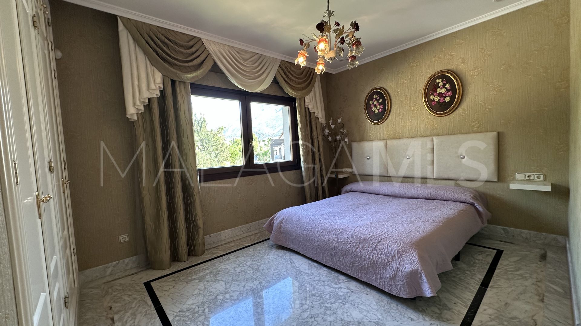 Lägenhet for sale in Marbella Golden Mile