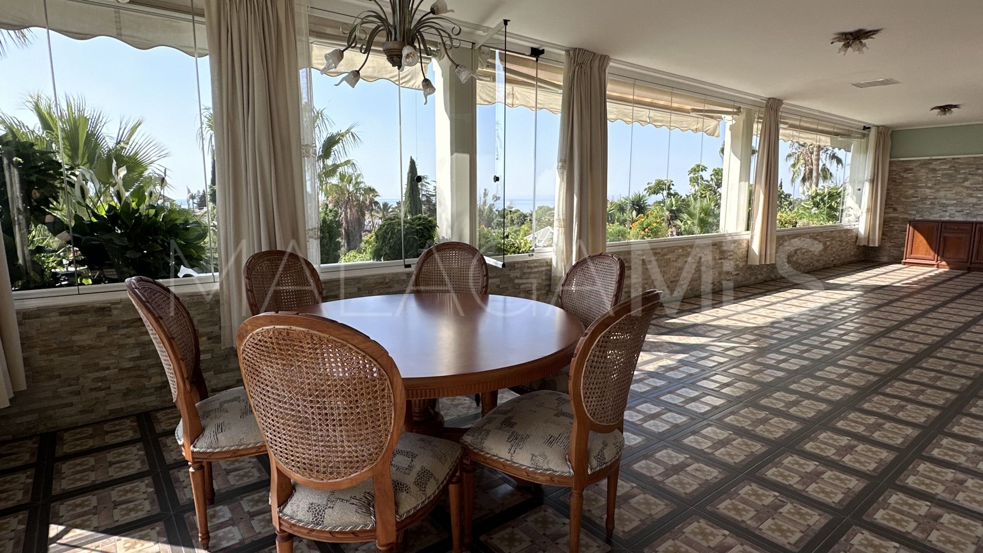 Lägenhet for sale in Marbella Golden Mile