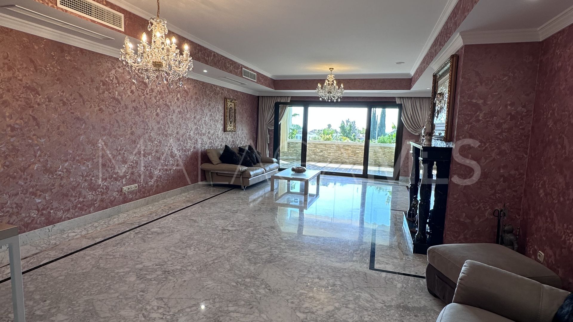 Lägenhet for sale in Marbella Golden Mile