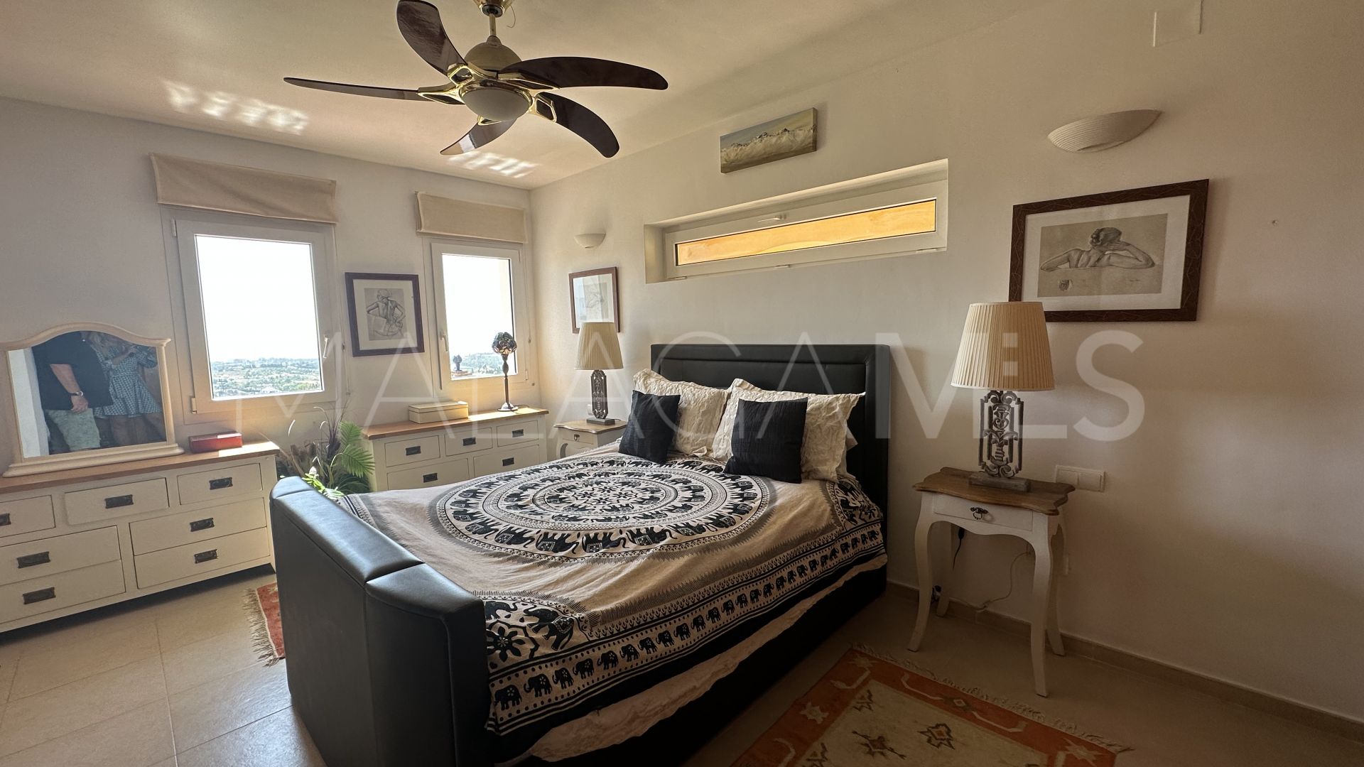 Villa with 4 bedrooms for sale in Estepona