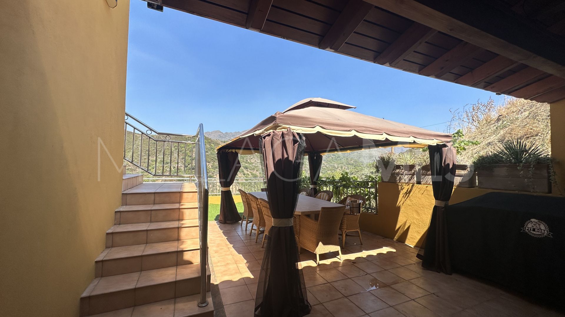 Villa with 4 bedrooms for sale in Estepona