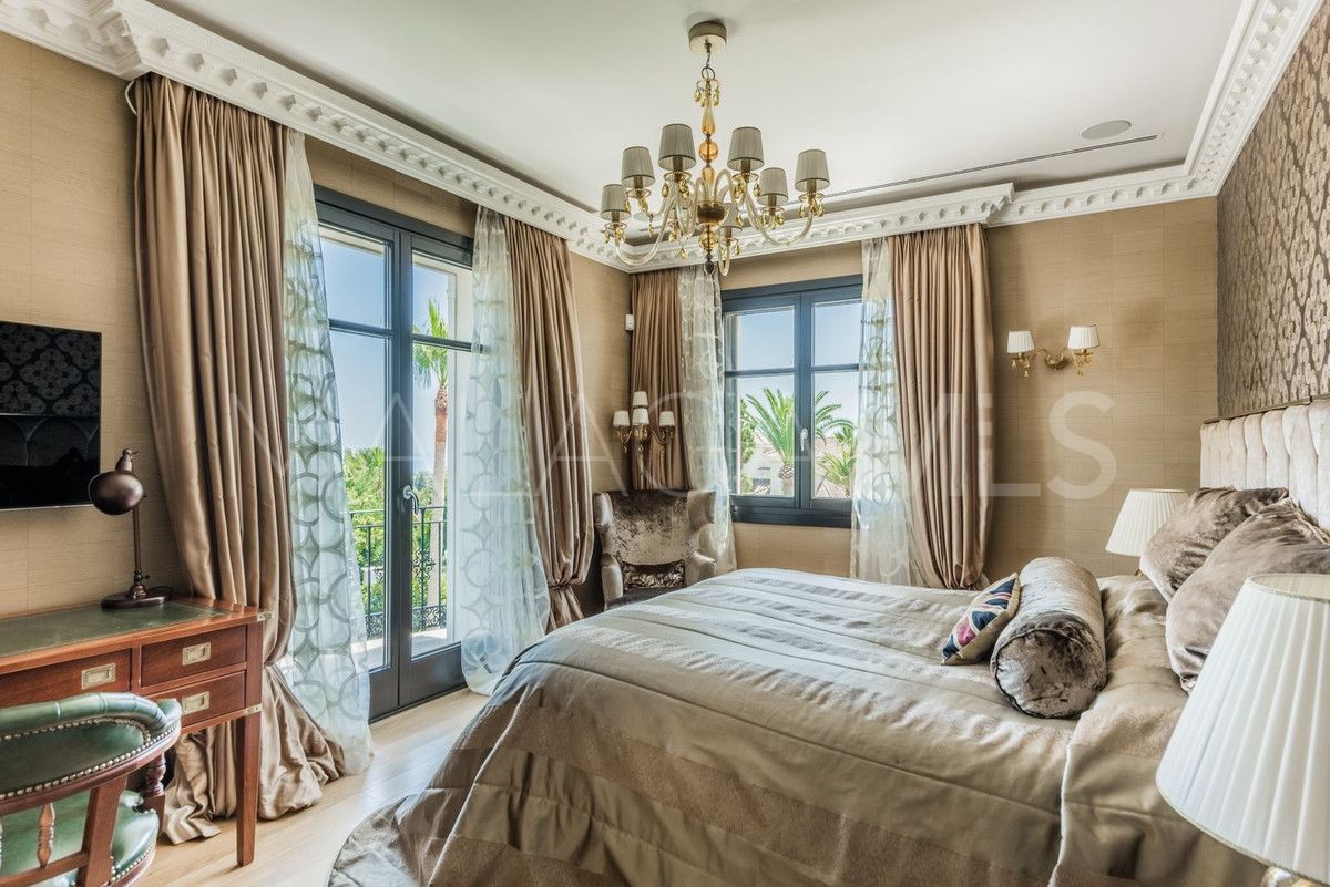 Villa for sale in Hacienda las Chapas