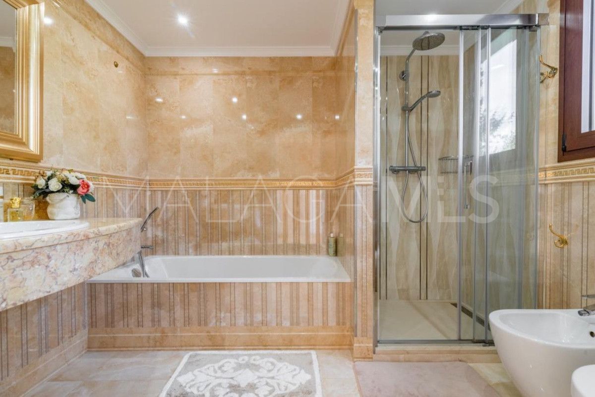 Villa for sale in Hacienda las Chapas