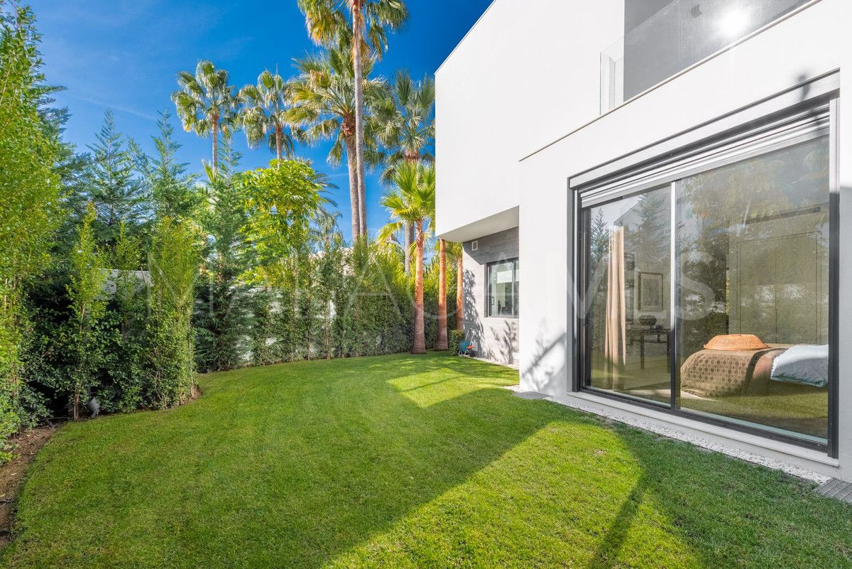 Villa for sale in Marbella Goldene Meile