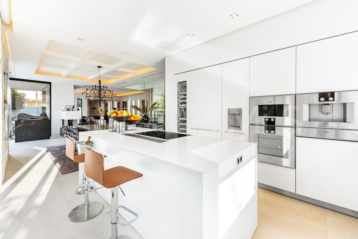 Villa for sale in Marbella Goldene Meile