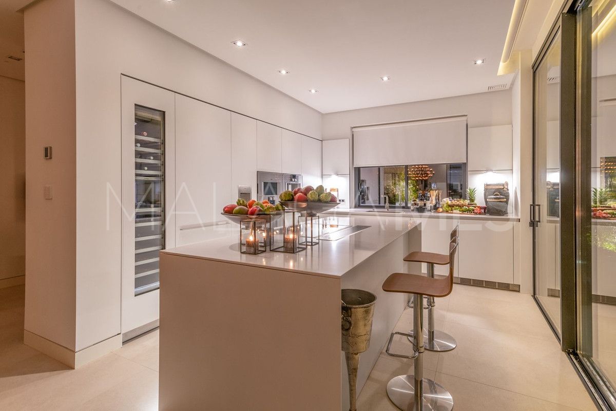 Villa for sale in Marbella Goldene Meile