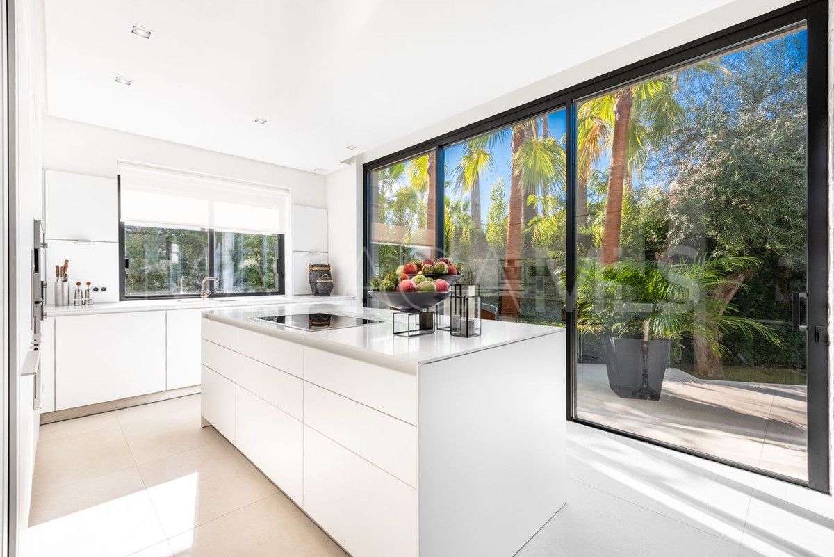 Villa for sale in Marbella Goldene Meile