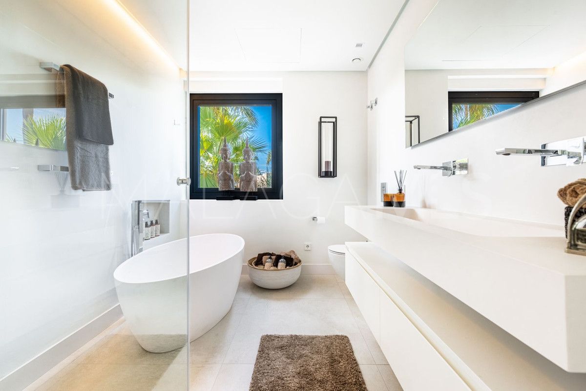 Villa for sale in Marbella Goldene Meile