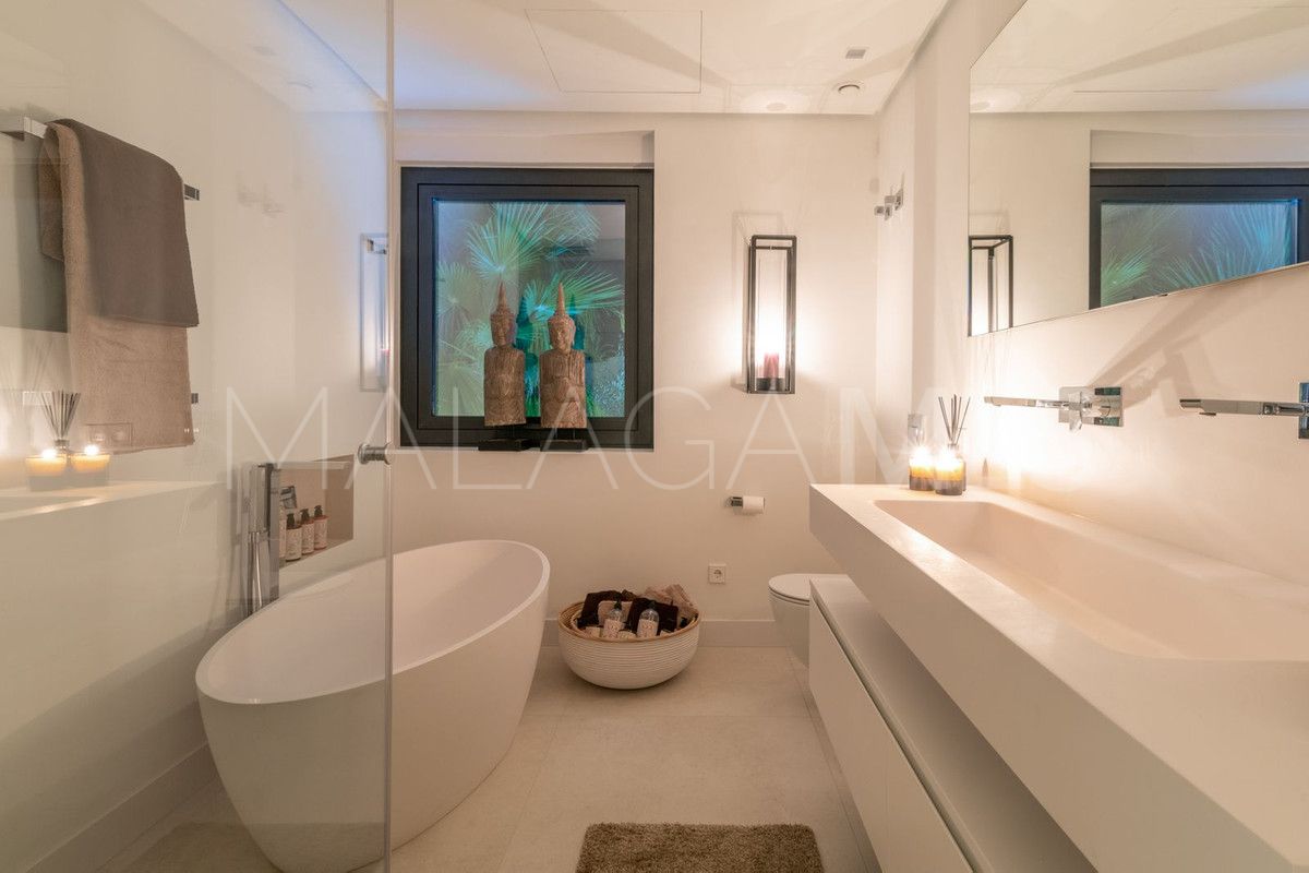 Villa for sale in Marbella Goldene Meile