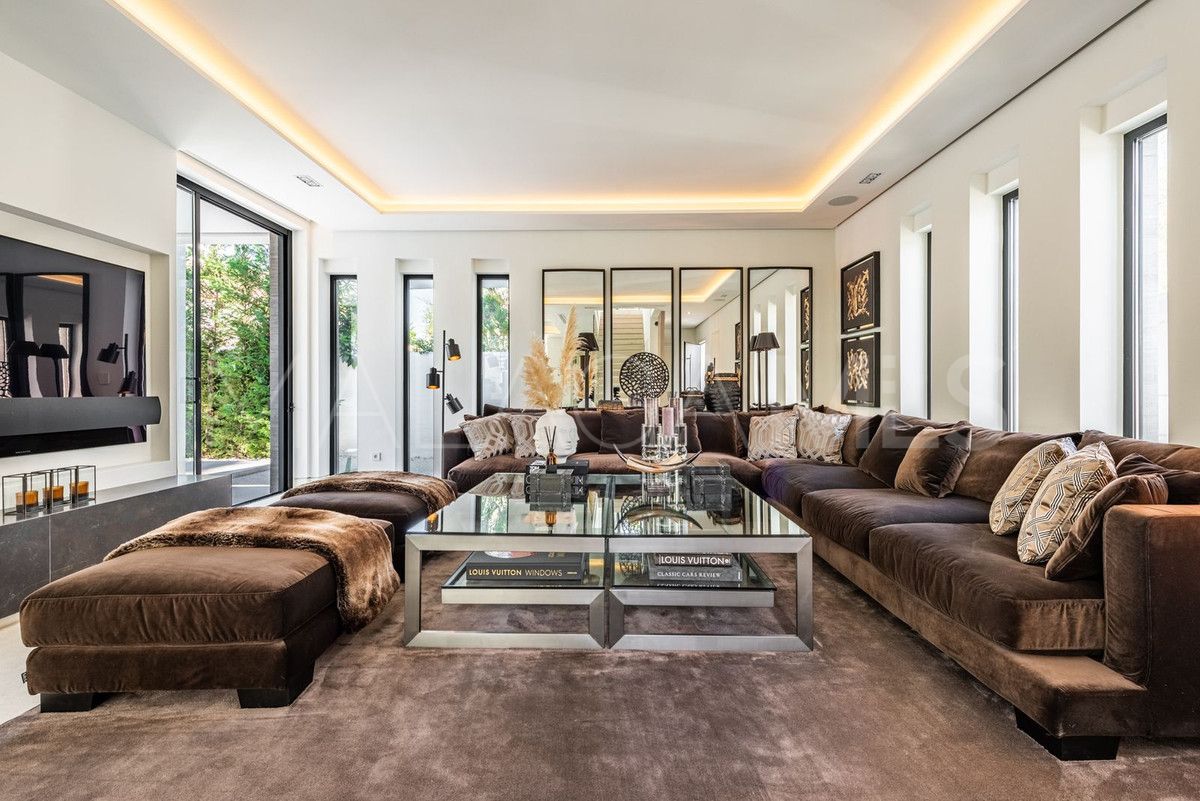 Villa for sale in Marbella Goldene Meile