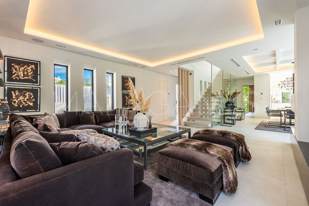 Villa for sale in Marbella Goldene Meile