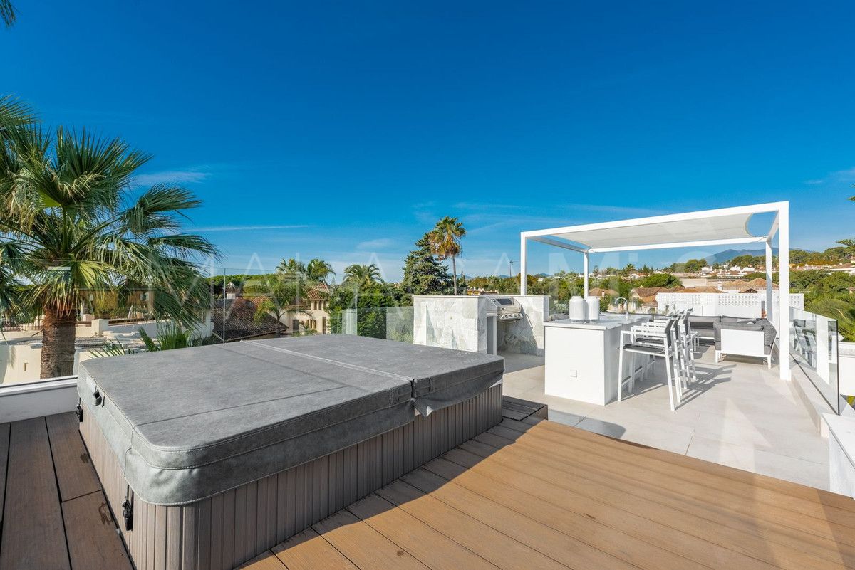 Villa for sale in Marbella Goldene Meile