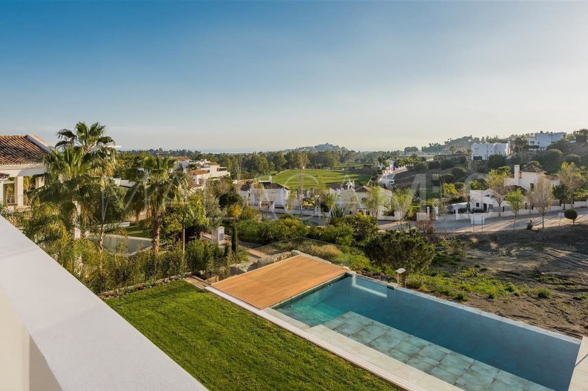 Villa for sale in Benahavis