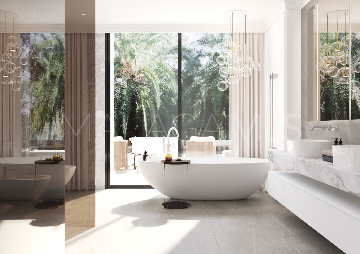 Villa for sale with 5 bedrooms in Marbella Golden Mile