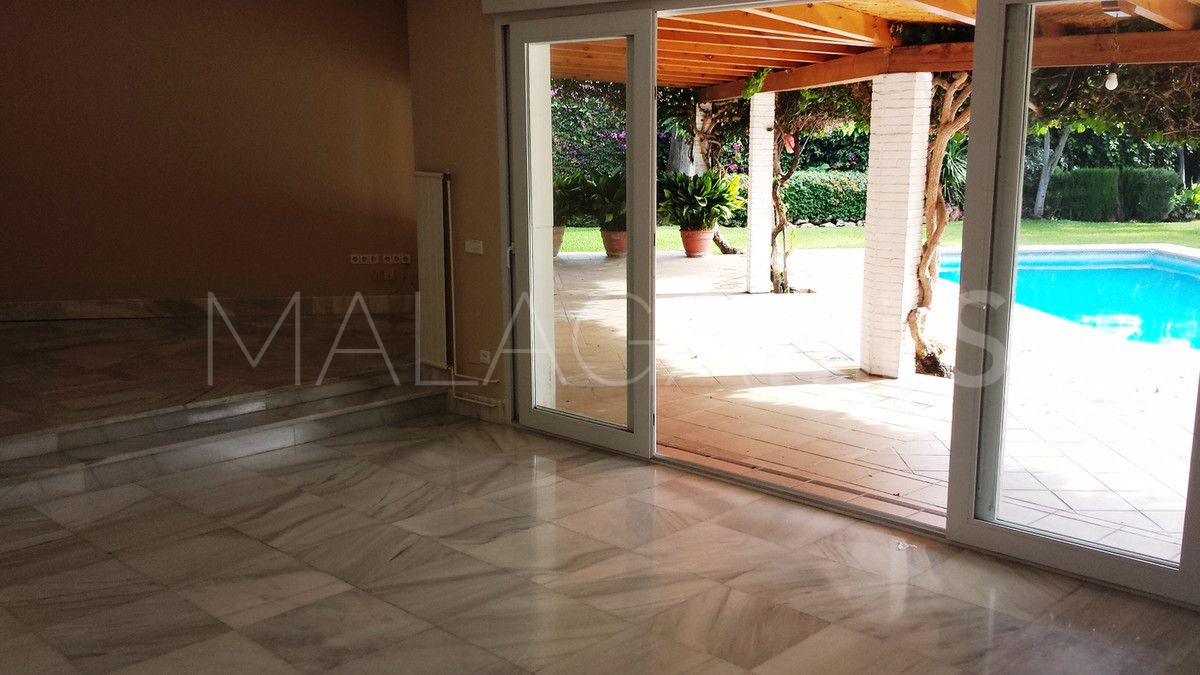 Villa for sale in Cortijo Blanco