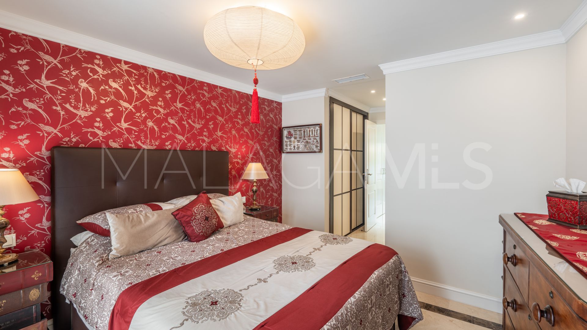 Buy adosado with 4 bedrooms in Marbella Ciudad