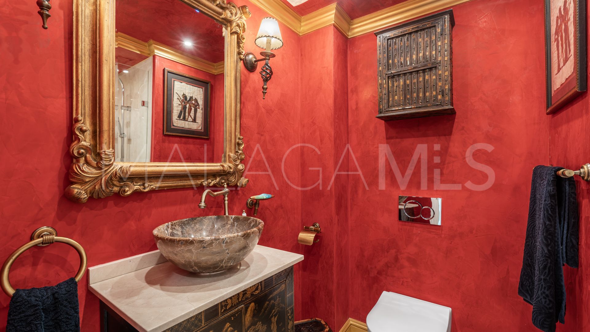 Buy adosado with 4 bedrooms in Marbella Ciudad