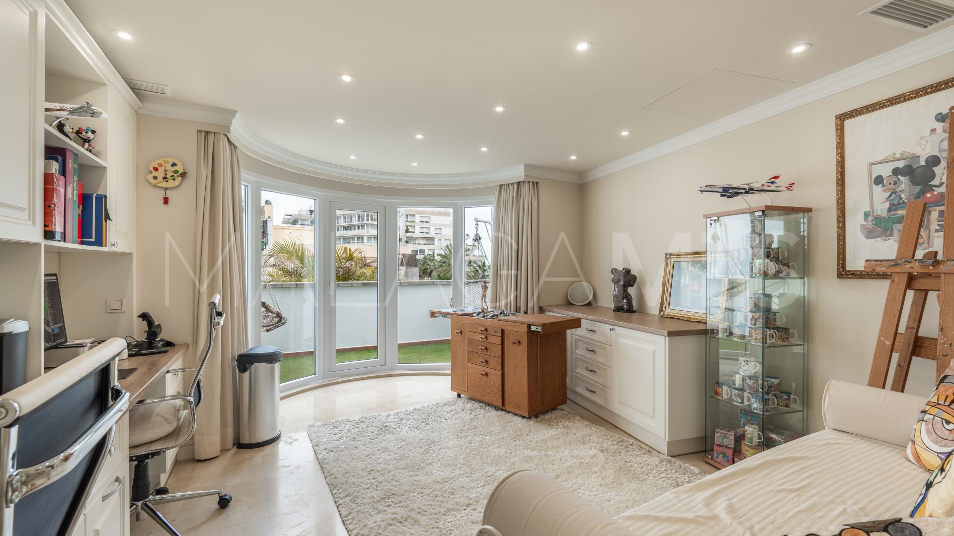 Buy adosado with 4 bedrooms in Marbella Ciudad