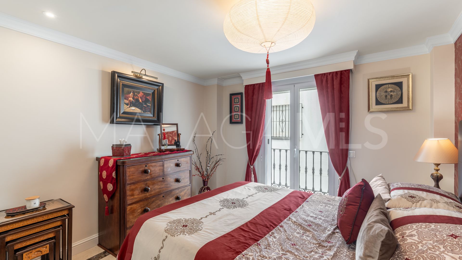 Buy adosado with 4 bedrooms in Marbella Ciudad