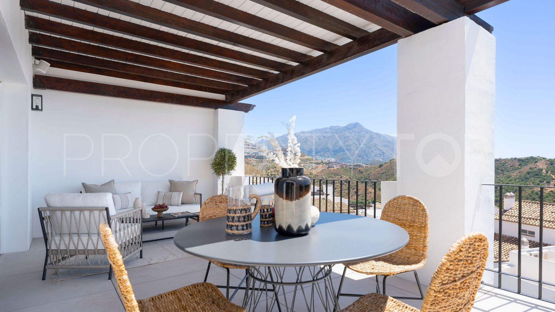 For sale 3 bedrooms penthouse in La Quinta