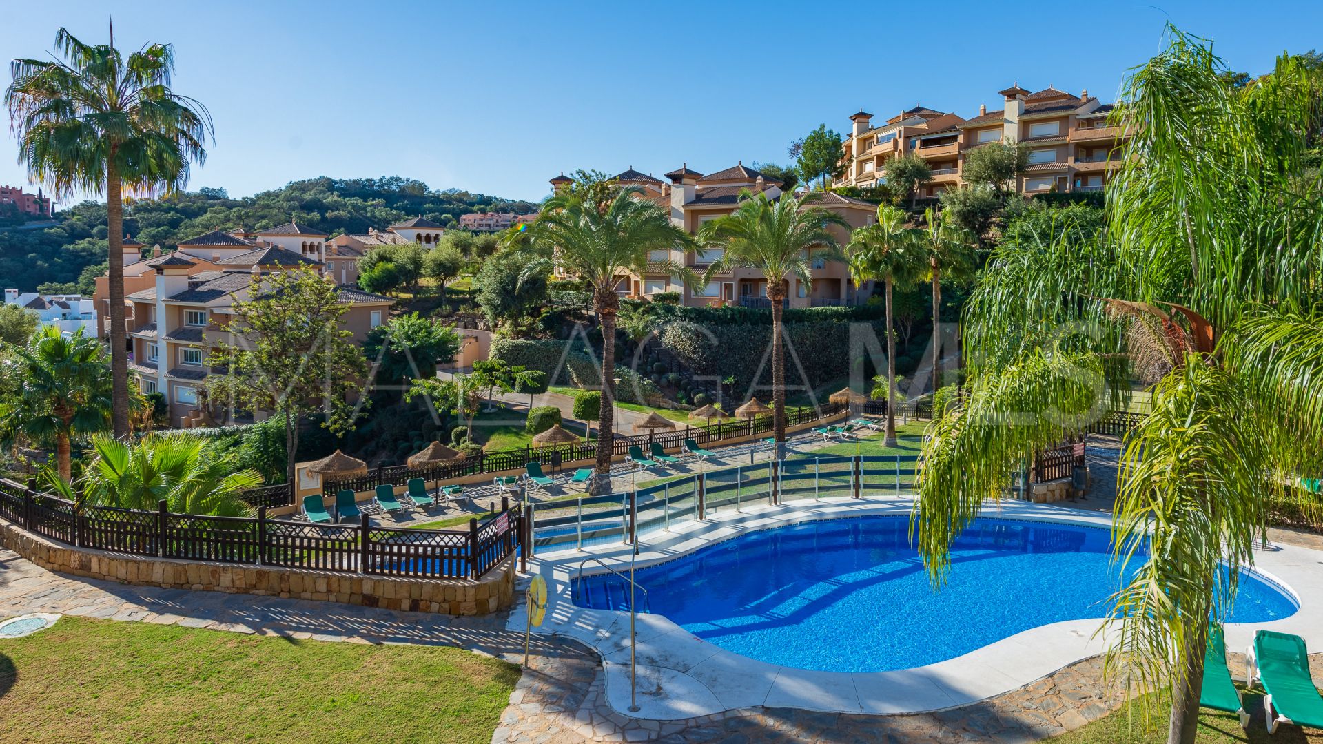 For sale town house with 3 bedrooms in La Mairena